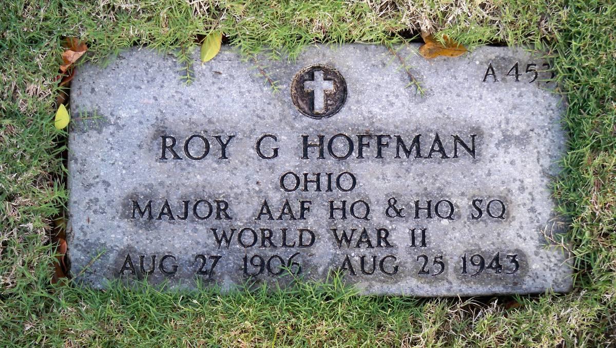 A.V.G. 'FLYING TIGERS' MAJOR ROY G. HOFFMAN GROUPING